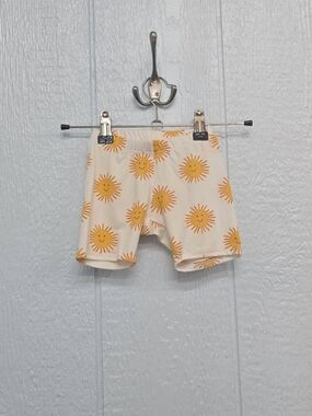 New 2T Dot Dot Smile Yellow Sun Print Cream Kick Shorts